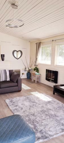 Fenna Lakeside Lodge - Pine Lake Resort