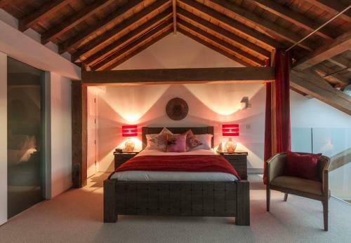 Luxury Royal William Yard Apartment - Mills Bakery