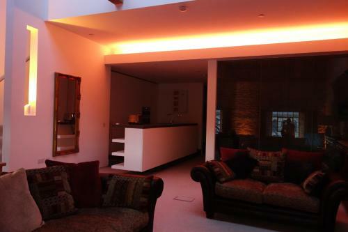 Luxury Royal William Yard Apartment - Mills Bakery