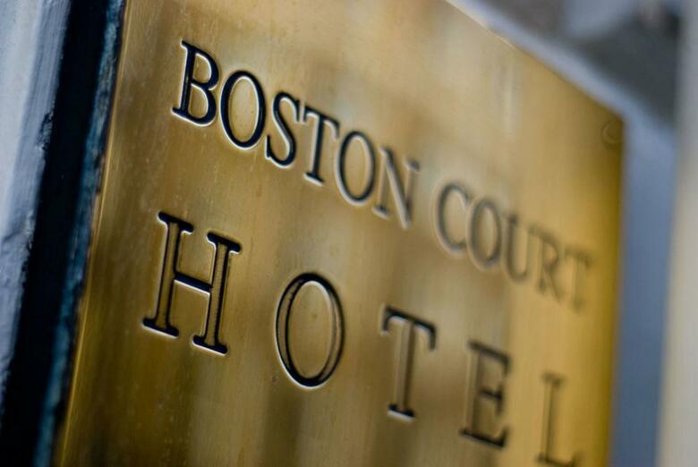 Boston Court Hotel