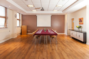 Hostal Edinburgh Central Youth Hostel