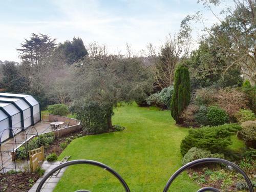 Carnethic House - One Acre View