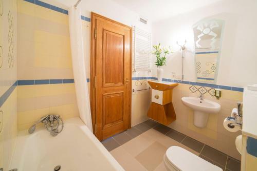 Boutique Hotel Three Lilies