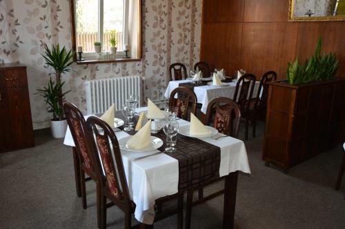 Hotel Dermot