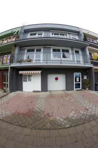 Hostal Pension Thaya