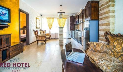 Red Hotel Retro Apartment