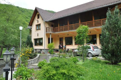 Hostal Popasul Vanatorilor