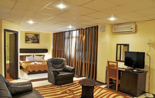 Hotel Charter Otopeni
