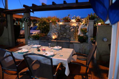 Hostal Accommodation Tara