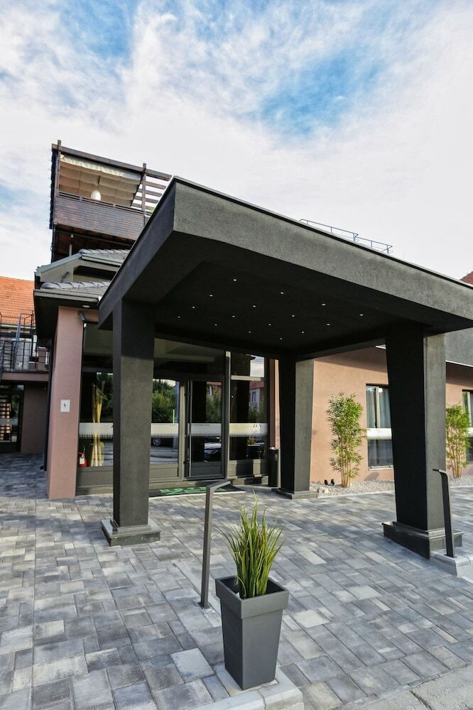 Garni Hotel Zen