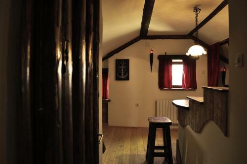 Hostel S