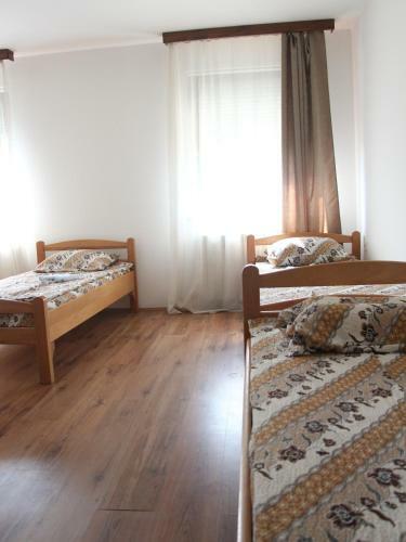 Hostel S