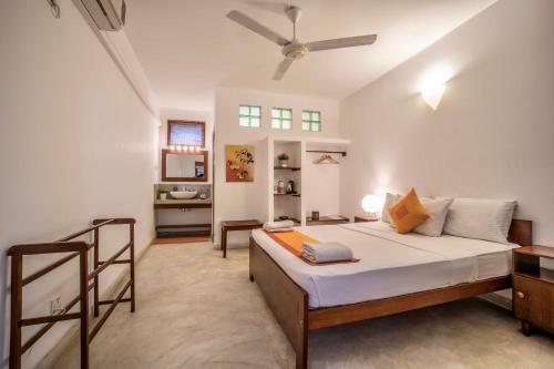 Hostal Sayura House