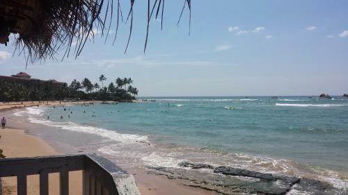 Hotel Coral Seas Beach Hikkaduwa