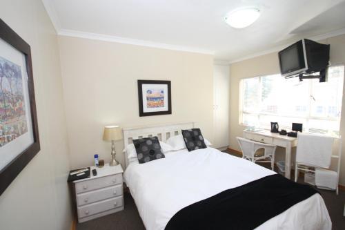 Hostal Marren House
