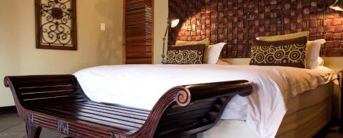 Izapa Bush And Game Lodge