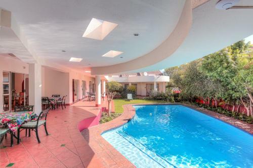 Hostal Woodmead Guest Lodge
