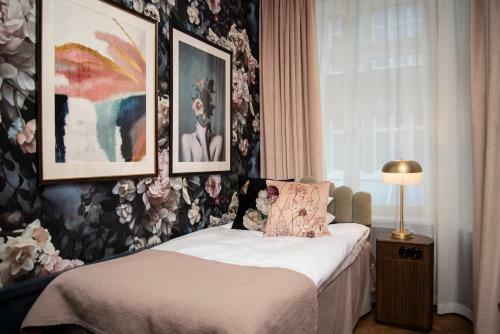 The Vault Hotel