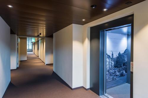 Hotel One66 (free Parking Garage)