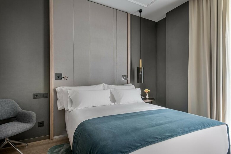 Hotel Senator Gran Via 21
