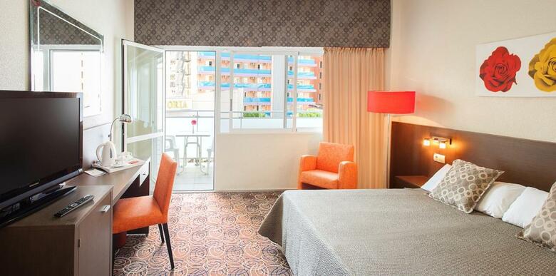 Hotel Rh Royal S�lo Adultos