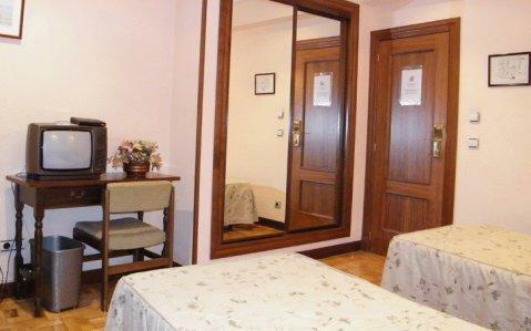 Hotel Castellano I