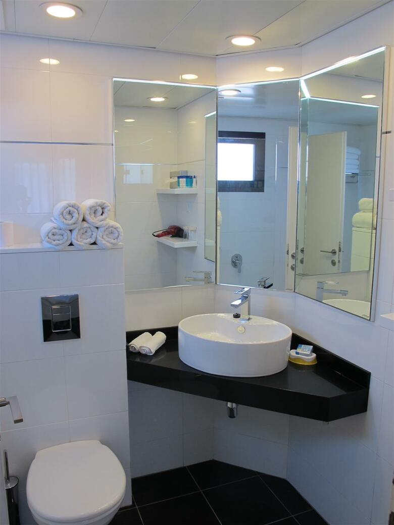 Best Western Regency Suites Hotel