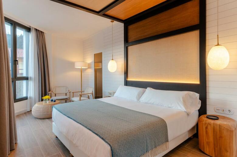 Hotel Hiru Uhinak