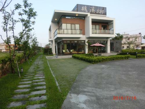 Jiaoxi 320 B&B