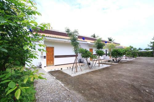 Baanpooya Hotel And Resort