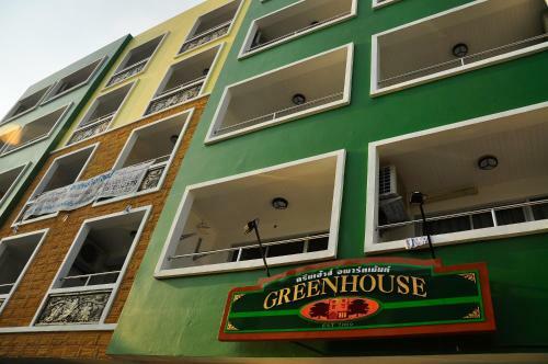 Green House Apartment
