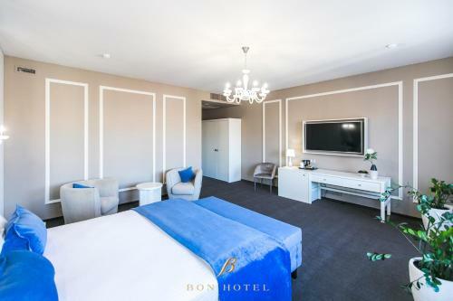 Bon Hotel