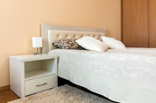 Svobody Ave Apartment