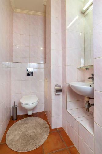 Svobody Ave Apartment