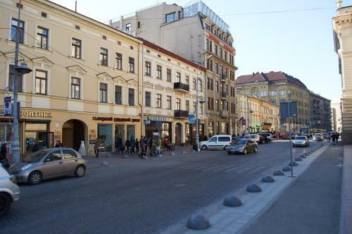 Romantic Apartment Near Opera With Air-conditioning