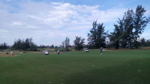 Ocean Apartment Spa & Golf Danang