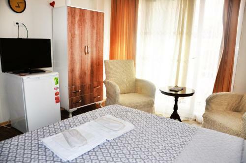 Rooster Hostel