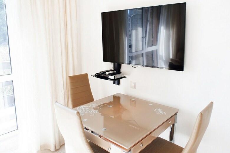 Oplot Hotel