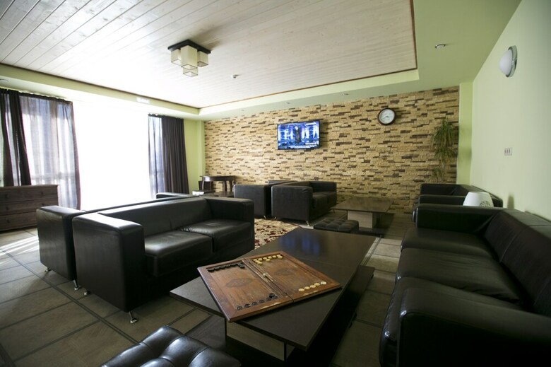 Oplot Hotel
