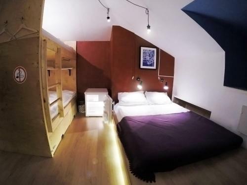 Hq Hostel