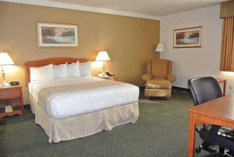 Best Western Town & Country Hotel