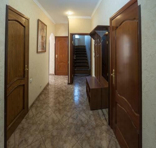 Apartments Goncharnaya 6