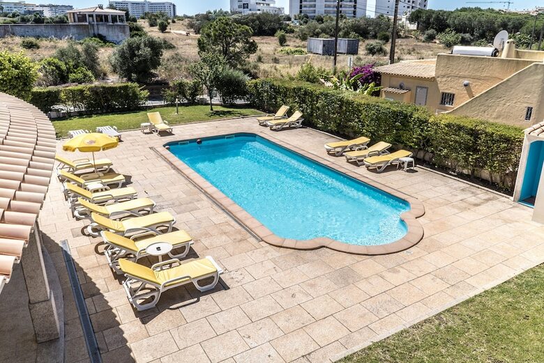 Hostal Albufeira Lounge Guesthouse