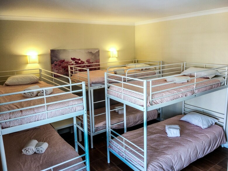 Hostal Albufeira Lounge Guesthouse