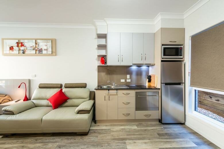 Athena Motel Apartments