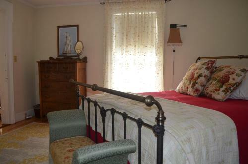 Benjamin F. Packard House Bed And Breakfast