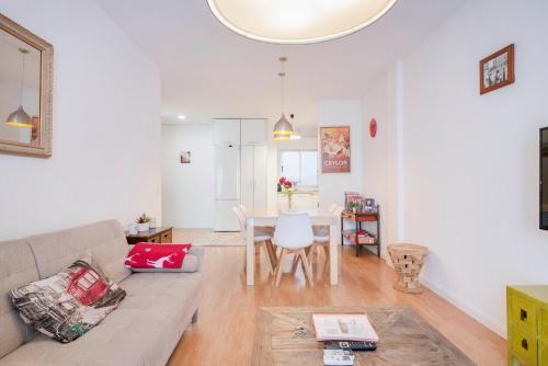 Urbanchic Parras Apartment