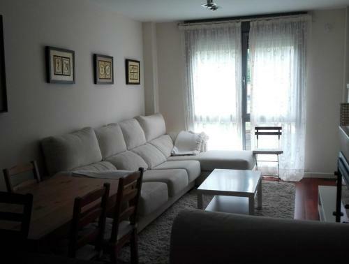 Apartamentos Valle De Tena - Las Margas Golf
