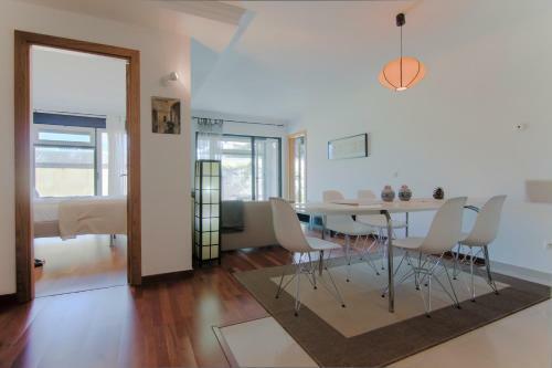 Castillo Apartments