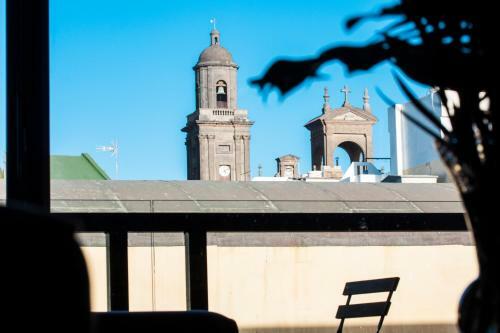 Castillo Apartments